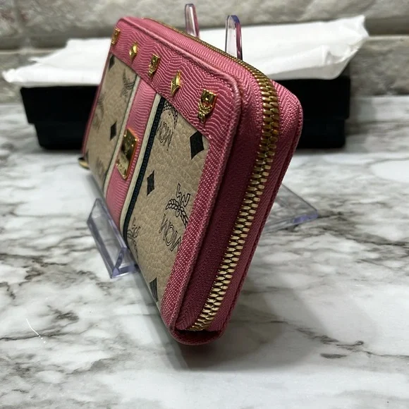 MCM PINK LONG ZIP WALLET. NWOT TAGS. FULL INCLUSION. - Picture 3 of 12